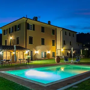 https://villa-rosy.it-tuscanyhotel.com